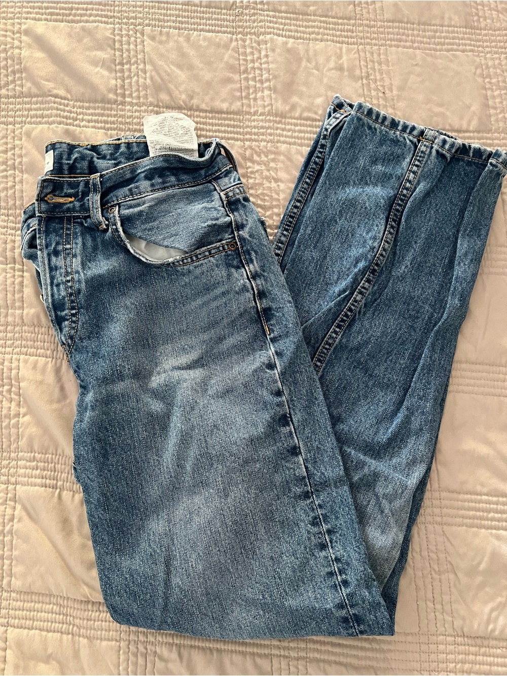 Zara Women's Straight-Leg Jeans in Medium Blue Wash